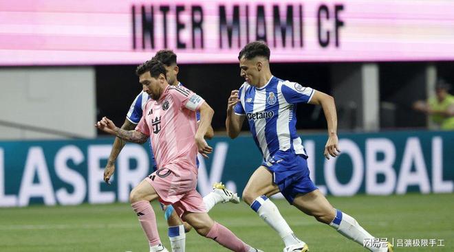 风云突变！成都蓉城集结日远射贴柱，欧冠版图或变，更衣室稳定，训练强度明显提升的简单介绍